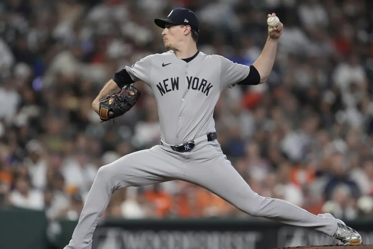 New York Yankees starting pitcher Max Fried throws during the first inning of a baseball game against the Houston Astros in Houston, Tuesday, Sept. 2, 2025.