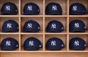 Pair of ex-Yankees rejoin old squads while third keeps drama alive