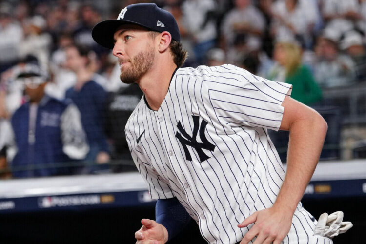 Yankees will get Ryan McMahon reps at shortstop this spring to see if he can be a backup option, per @GJoyce9