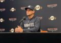 Yankees manager Aaron Boone speaks before the Opening Day game against the Giants in San Francisco, March 25, 2026.