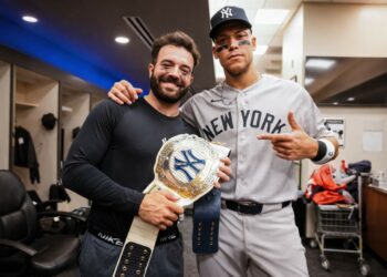 Yankees captain Aaron Judge is with catcher Austin Wells after the 3-1 win over the Giants in San Francisco, March 28, 2026.