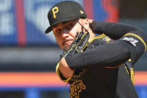 Paul Skenes sigue en el radar de los Yankees y le vigilan de cerca