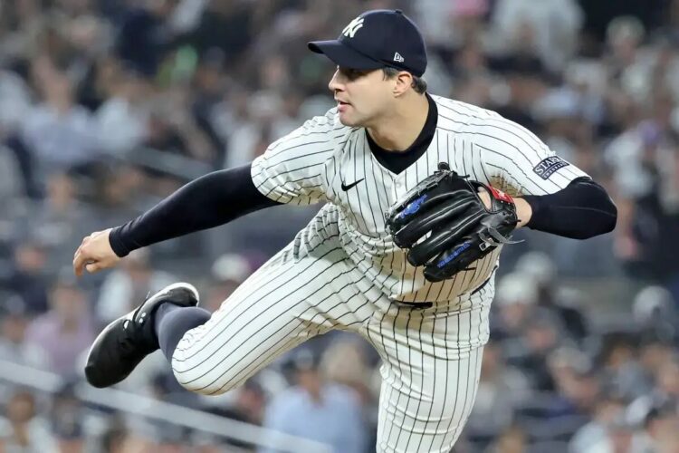 Tommy Kahnle pitching during the 2024 World Series for the Yankees.
