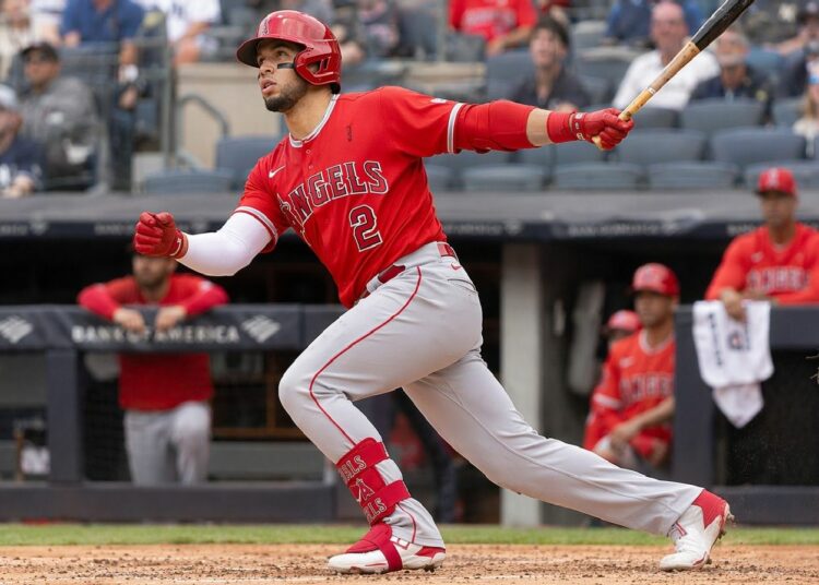 Oswald Peraza hit a solo home run and an RBI double to power the Angels' 11-4 win over the Yankees in New York, Apr. 16, 2026.