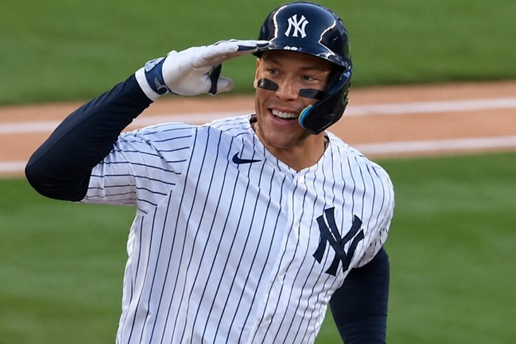 Aaron Judge salutes after hitting a home run in the Yankees 12-1 win over the Orioles. May 4. 2026, New York.