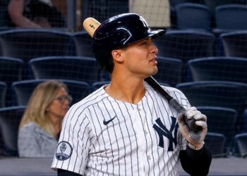 Anthony Volpe waits for an ABS decision during the Yankees 4-2