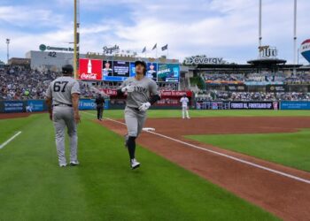 Anthony Volpe rounds after hitting first homer of the season in the Yankees' 15-1 win over the Royals, Kansas City, May 26, 2026.