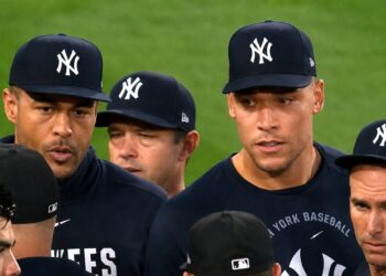 Aaron Judge and Giancarlo Stanton stood on the field after benches were cleared during the Yankees' 6-1 loss to the Red Sox, Boston, Jun 27, 2026.