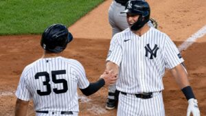 Yankees’ fourth-inning avalanche can’t hide three strange third-inning plays