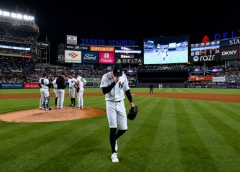 Cam Schlittler heads back to dugout after giving up 5 runs in 4.1 IP in the Yankees' 9-4 loss to the Guardians in New York, June 2, 2026.