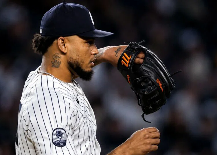 Camilo Doval gave up a grand slam in the eight that sealed the Yankees' 5-1 loss to the White Sox in New York, June 18, 2026.
