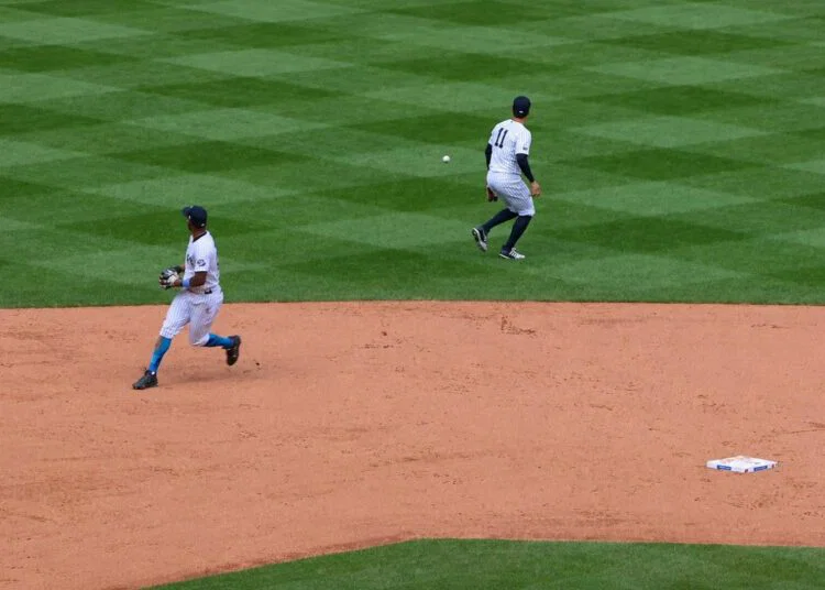 Defensive lapses by both Volpe and Chisholm in the ninth allowed a run to the Reds in the Yankees' 4-1 loss, New York, Jun 21, 2026.