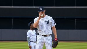 El revés de Gerrit Cole con tres jonrones deja a los Yankees a 5-4 contra Cleveland