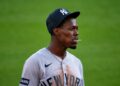 El momento «Blow Pop» de Jazz Chisholm desata una tormenta en los Yankees, con Boone en el punto de mira