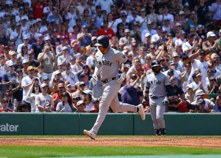 Max Schuemann rounds bases after hitting a home run in the Yankees' 4-1 loss to the Red Sox, Boston, Jun 27, 2026.