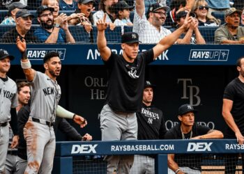Aaron Judge and teammates celebrate Ben Rice's second home run during the Yankees' 12-4 win over the Rays in Florida, July 9, 2026.