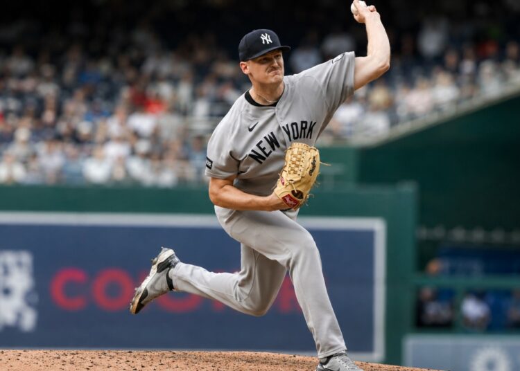 Brent Headrick pitches in the Yankees' 1-0 win over the Phillies, Philadelphia, July 24, 2026.