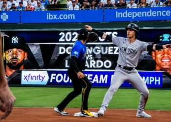 Cody Bellinger appeals after caught stealing base in the fourth in the Yankees' 1-0 win over the Phillies, Philadelphia, July 24, 2026.