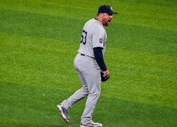David Bednar reacts after his save in the Yankees' 4-2 win over the Nationals in Washington, D.C., July 11, 2026.
