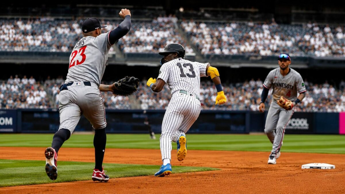 Jazz Chisholm was picked up while trying to steal a base in the Yankees' 11-4 loss to the Twins in New York, July 5, 2026.