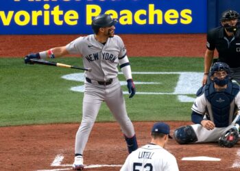 Jose Caballero flips the bat after hitting his second homer in the Yankees' 5-1 win over the Rays in Tampa, July 6, 2026.