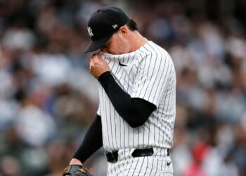Ryan Weather vomited multiple times during his outing in the Yankees' 6-1 loss to the Twins in New York, July 5, 2026.