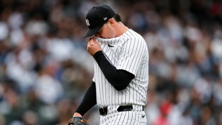 Ryan Weather vomited multiple times during his outing in the Yankees' 6-1 loss to the Twins in New York, July 5, 2026.