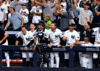 The Yankees dugout reacts to Luis Garcia Jr.'s debut homer in 13-7 loss to the Mariners, New Yor, August 3, 2026.