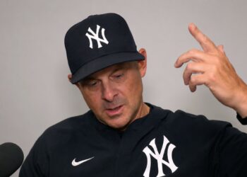 Manager Aaron Boone speaks to reporters after the Yankees' 4-1 loss to the Blue Jays, Toronto, August 15, 2026.