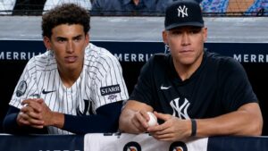 Weathers lanza, Lombard cierra y Bednar remata, y los Yankees se llevan la victoria ante los Cardinals por 2-0