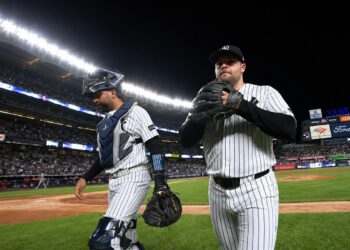 David Bednar and Ali Sanchez walked back after the Yankees' 2-0 win over the Cardinals, New York, August 4, 2026.