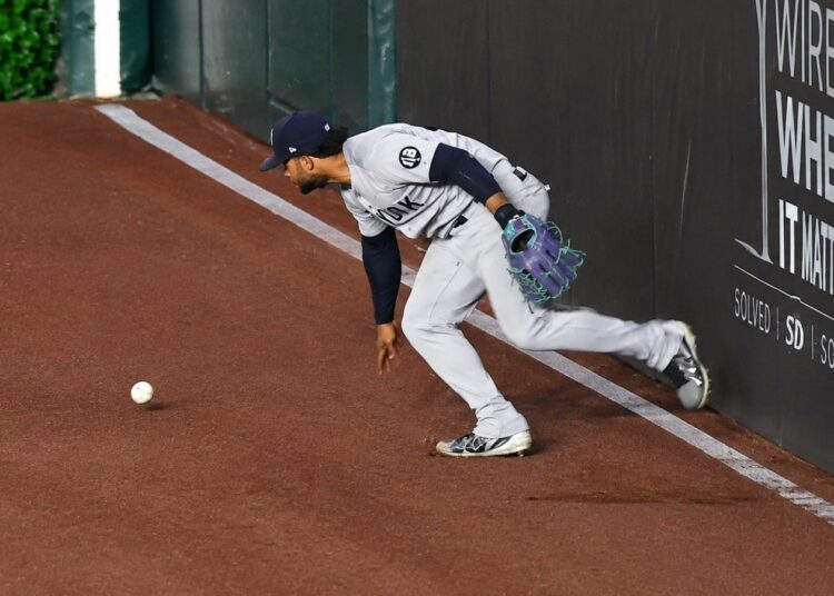 A misfielding by Jasson Dominguez handed Cubs a triple as the Yankees lose 5-2 to the Cubs at Wrigley Field, Chicago, August 1, 2026.
