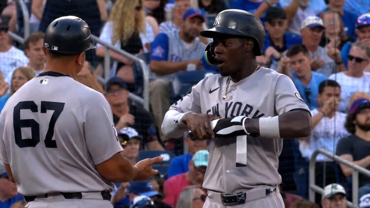 Jazz Chisholm Jr. faces fan anger over his base running in the Yankees' 3-1 loss to the Blue Jays, Toronto, August 14, 2026.