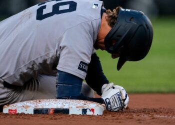 Ryan McMahon was seen writhing in pain during the Yankees' 5-3 win over the Orioles, Baltimore, August 19, 2026.
