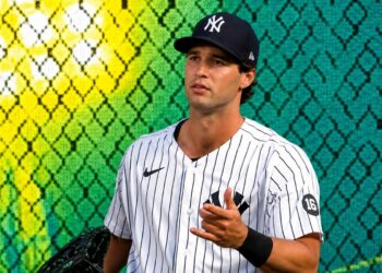 Spencer Jones' two-run homer helped the Yankees secure 3-1 win over the Blue Jays, New York, August 21, 2026.