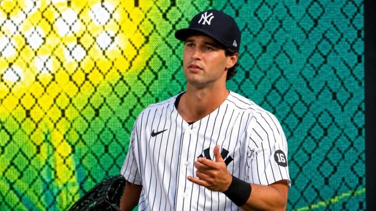 Spencer Jones' two-run homer helped the Yankees secure 3-1 win over the Blue Jays, New York, August 21, 2026.
