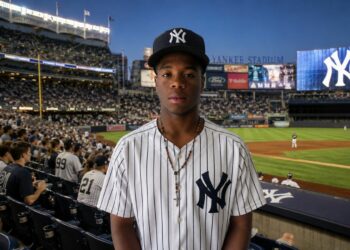 Yankees' $1 million Dominican prospect Wilson Gomez is at Yankee Stadium in 2026.