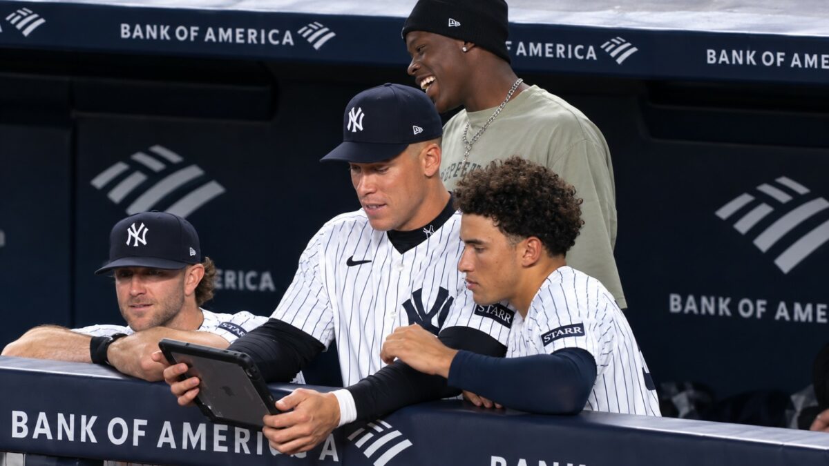 George Lombard Jr. and Aaron Judge are looking at an iPad during the Yankees' 10-3 win over the Rockies, New York, September 10, 2026.