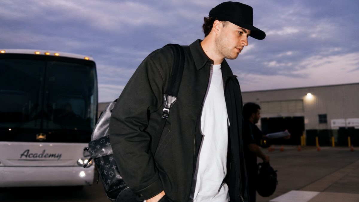 Yankees ace Cam Schlittler arrives in Anaheim, Lon Angeles, for a series against the Angels, Aug. 30, 2026.