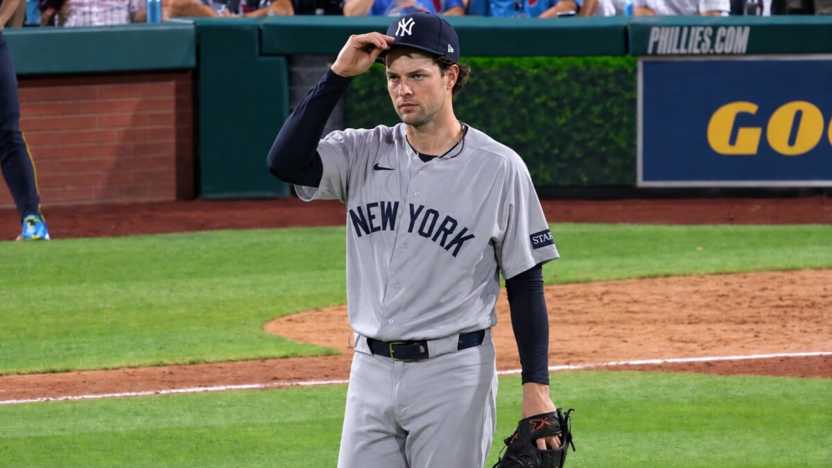 Cam Schlittler ended his on-road season with 1.16 ERA with in 6IP, 6K and 1ER in the Yankees' 5-3 loss to the Diamondbacks in Phoenix, Arizona, September 19, 2026.