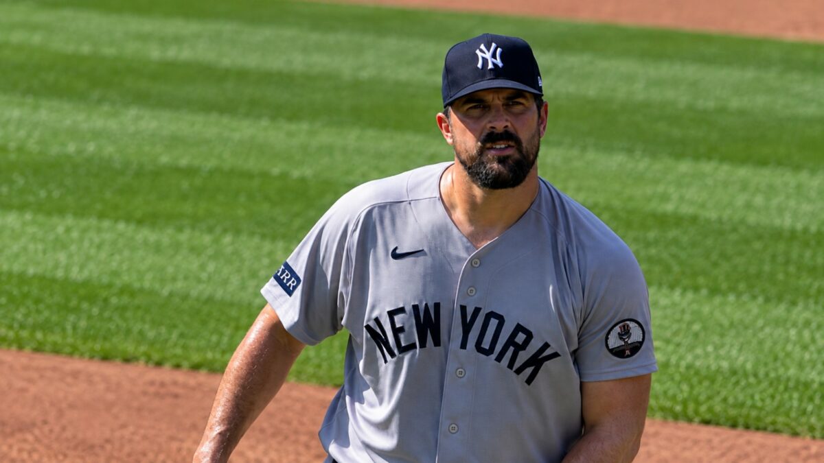 Carlos Rodon gave up two ERs in six inning in the Yankees' 5-4 loss to the Twins, Minnesota, September 16, 2026.