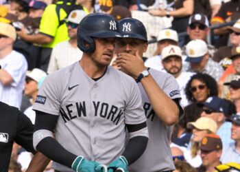 Cody Bellinger talks to first-base coach in the Yankees' 4-3 loss to the Padres, San Diego, September 6, 2026.