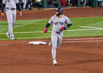 George Lombard Jr. rounds the bases after his home run in the Yankees' 9-2 win over the Diamondbacks in Phoenix, Arizona, September 18, 2026.