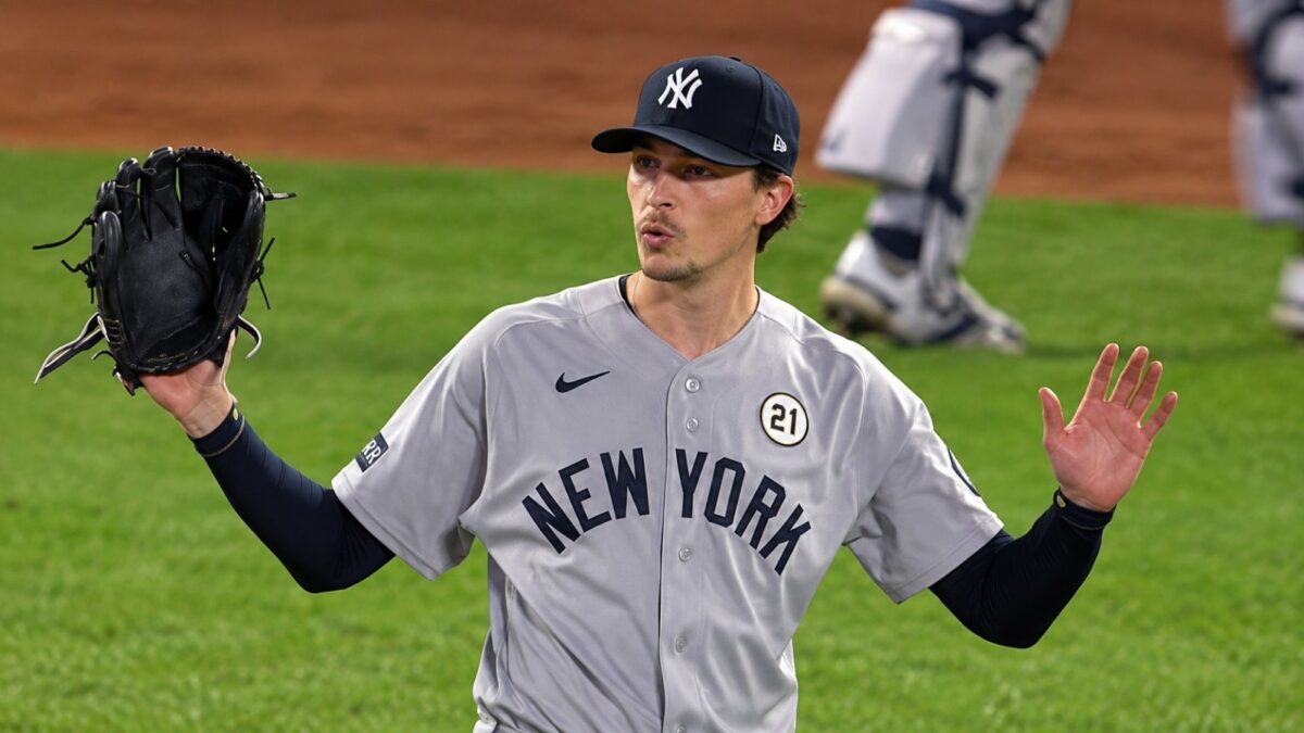 Max Fried pitched 7 inning with 1 Er in the Yankees' 8-1 win over the Twins, Minnesota, September 15, 2026.