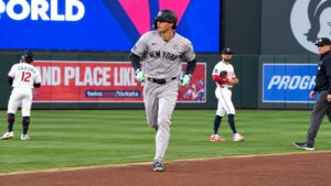 La confesión de Aaron Boone sobre Spencer Jones deja claro lo rápido que quedó obsoleto el plan de los Yankees para los novatos