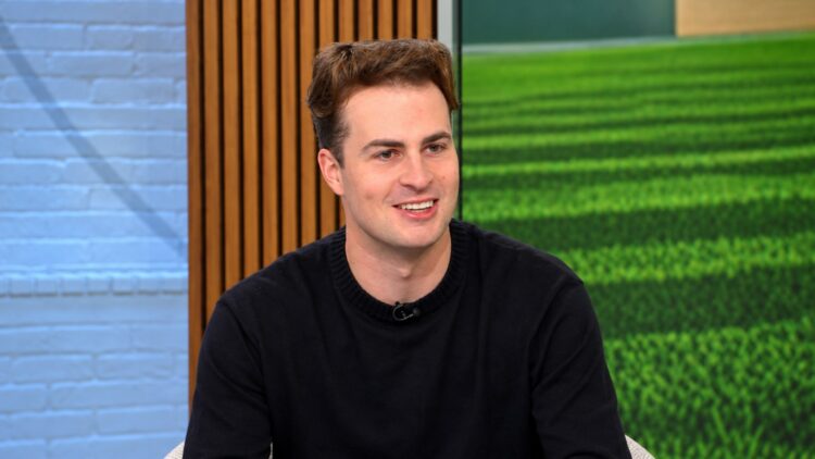 Yankees ace Cam Schlittler won the MLB Players Choice Award on Oct. 28, 2026. He appeared on CBS Morning to discuss about it.