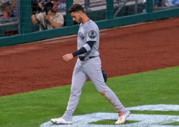 Cody Bellinger returns to dugout after his defensive miscue in the Yankees' 5-2 ALDS loss to the Rays, Tampa, October 5, 2026.