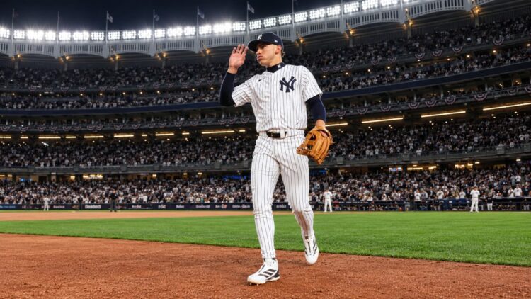 George Lombard Jr. salute the crowd after the Yankees' 9-2 rout of the Red Sox at Yankee Stadium, New York, September 30, 2026.