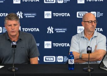 Hal Steinbrenner singles out Yankees hitters as Boone and Cashman retain his trust in a PC on Oct 21, 2026.