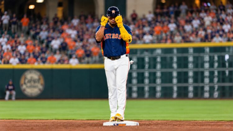 The Yankees area linked to a possible Isaac Paredes opening as Astros weigh $13.35M option for 2027.